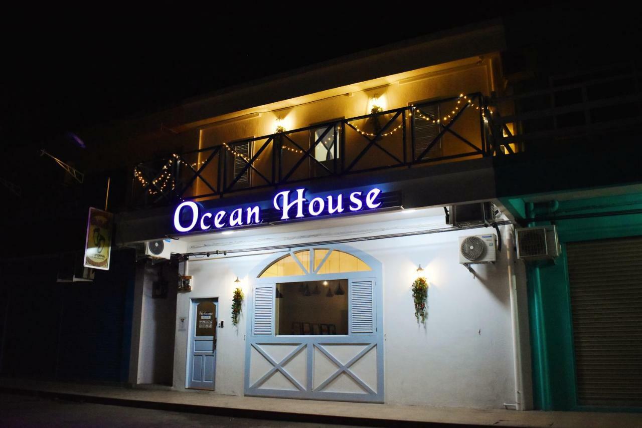 A Pousada Ocean House Semporna Exterior foto