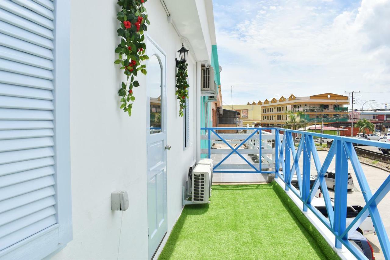 A Pousada Ocean House Semporna Exterior foto